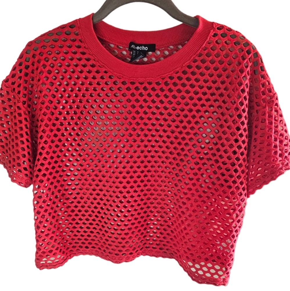 Mer Echo women's red short sleeve cropped top size S